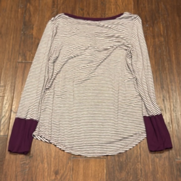 Large Purple and White Striped Long Sleeve - Picture 5 of 8